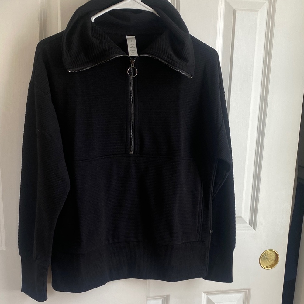 Marika Black Half-Zip top active wear